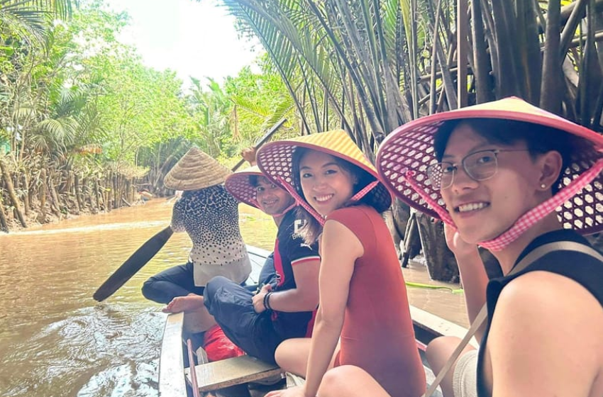 Day 7 :  HCM –  Cu Chi  Tunnel - Mekong Delta  (B/L)