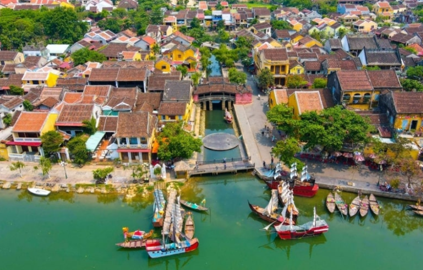 Discover both Da Nang and Hoi An in 1 Day Tour